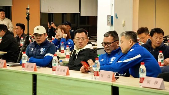 美狮贵宾会092拥有浓郁武侠文化与古朴精致的游戏画面产品图片